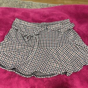 SO Houndstooth Mini Skirt in Brown, Black & White